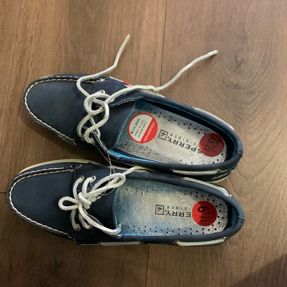 Women’s sperrys topsider boat shoes - Picture 3 of 3